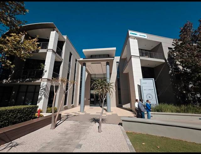 BUSINESS PROPERTY TO RENT IN LYNNWOOD MANOR